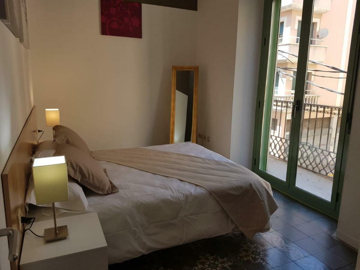 Urban Center Apartments タラゴナ エクステリア 写真